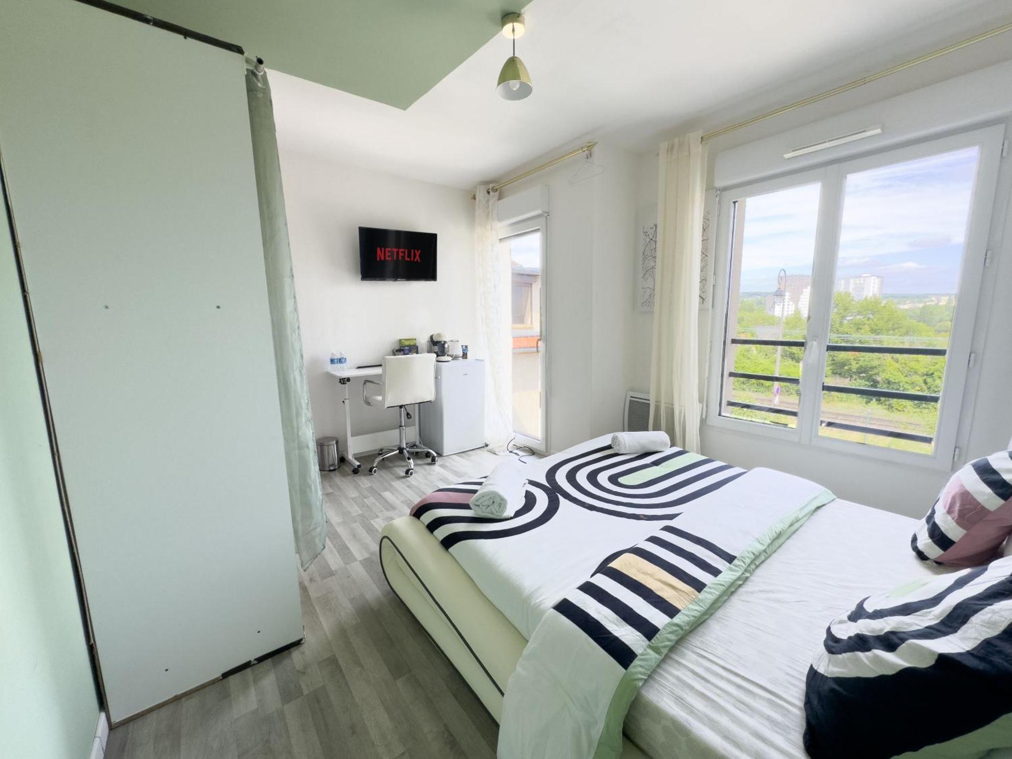 Chambre A Antony Proche De Paris Et A 10 Minutes Aeroport Orly Екстериор снимка